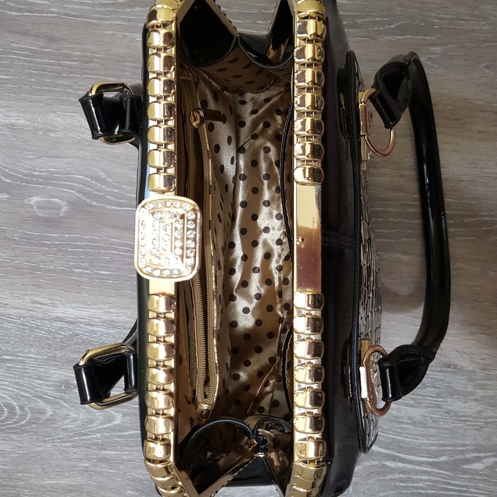 Purse - Picture 2 of 6